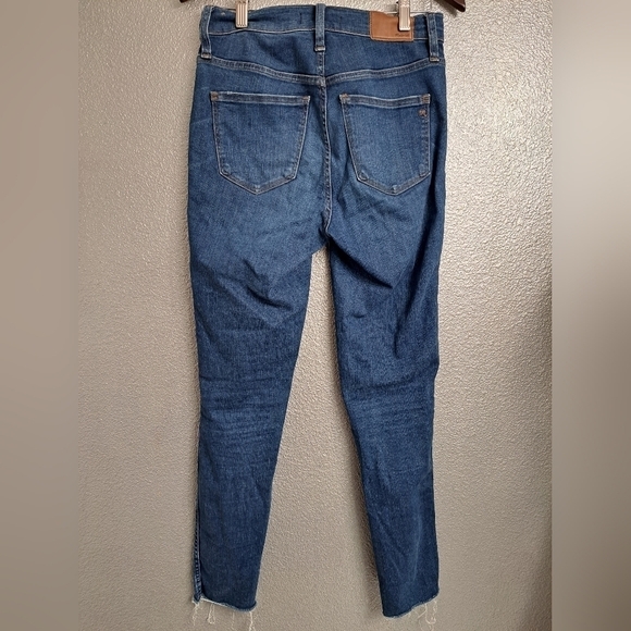 Madewell Button Fly High Rise Distressed Skinny Jean.  Size 26 - Picture 3 of 6